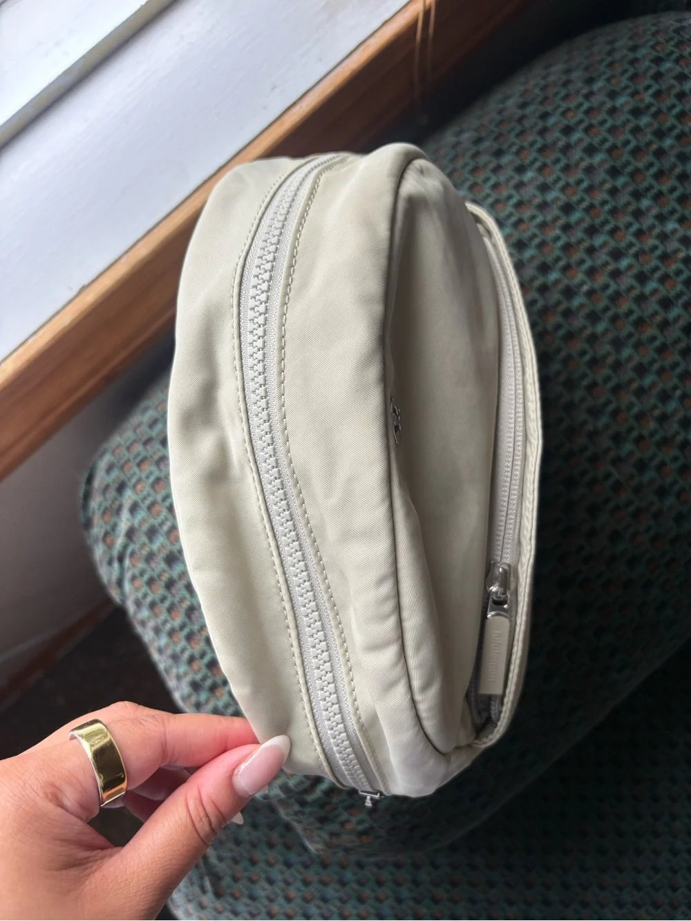 Lululemon City Pouch